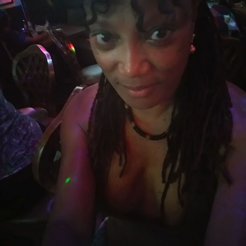 Meet your Posher, Virginia